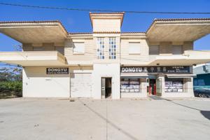 ¡Gran oportunidad de inversión en Los Dolores! photo 0