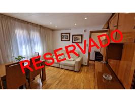 Piso en venta en Pubilla Cases(08906) photo 0