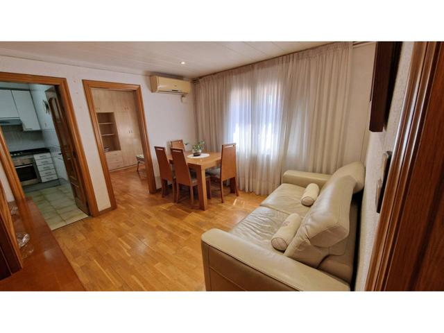 Piso en venta en Pubilla Cases(08906) photo 0