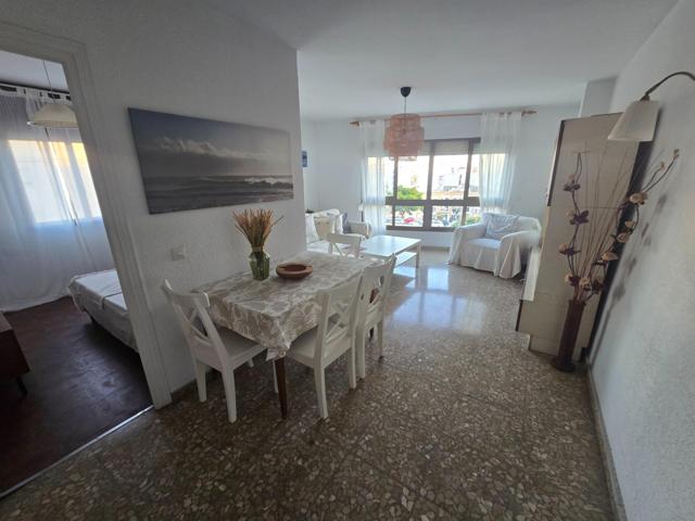 Amplio piso en tercera planta con ascensor en Marbella – Ideal para familias o inversión photo 0