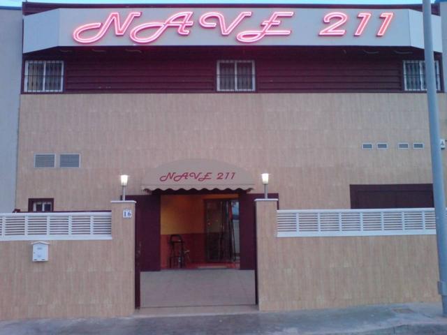 NAVE FACHADA A LA AUTOVÍA A7 - LICENCIA DE BAR MUSICAL VIGENTE photo 0