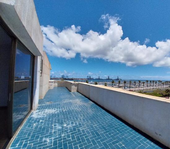ATICO EXCLUSIVO CON GRAN TERRAZA Y VISTAS AL MAR EN CIUDAD JARDÍN photo 0