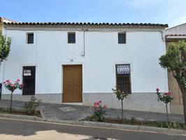 Vivienda en Calle Virgen de Gracia (Oliva de la Frontera). photo 0