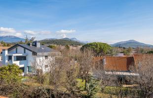 MAGNÍFICO CHALET INDEPENDIENTE EN GUADARRAMA – URBANIZACIÓN PRIVADA photo 0