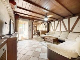 PAREADO CON ENCANTO EN PARLA photo 0