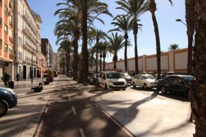 Oficina En venta en Calle Real, Cartagena photo 0