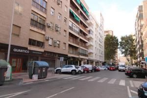 🏬 Alquiler de Locales Comerciales en Alfonso XIII, Cartagena photo 0
