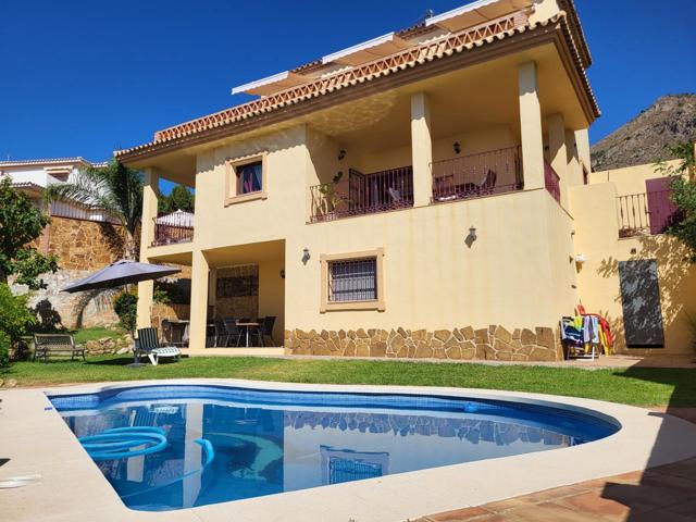 Chalet independiente con vista al mar y piscina privada en Benalmádena - Santangelo Sur photo 0