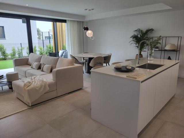 Casa adosada con terrazas y garaje en Mijas Costa – El Chaparral photo 0