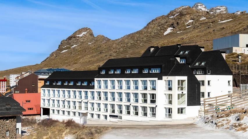 Apartamento con balcon y vistas a la montaña en Sierra Nevada – Pradollano photo 0