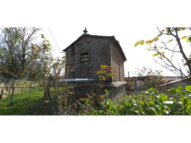 CASA DE PIEDRA REFORMADA CON TERRENO URBANO EN FONTEFRÍA, LOUSAME. photo 0