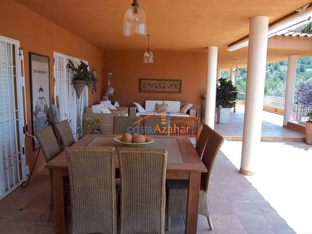 Chalet en venta en Borriol photo 0