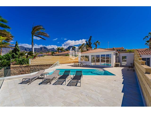 Exclusiva Villa en la Mejor Zona de El Duque, Calle Roque Nublo photo 0