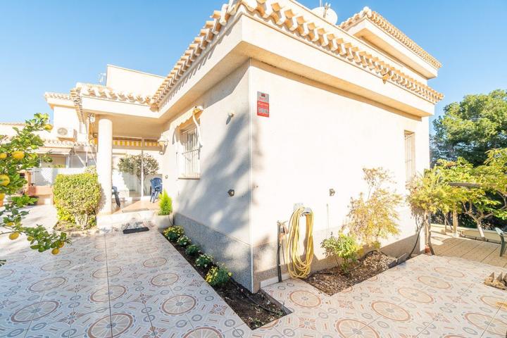 Villa En venta en Orihuela photo 0