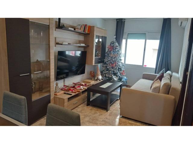 Piso en venta en Almeda photo 0