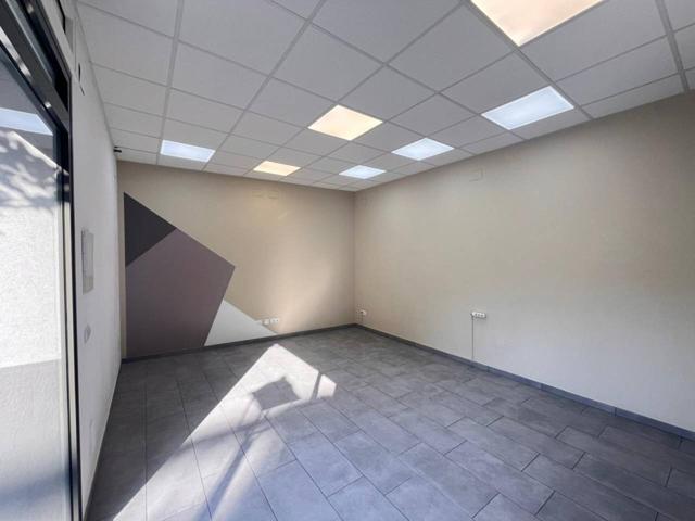 Alquiler de local comercial en Caldes de Montbui photo 0