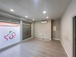 Alquiler de local comercial en Caldes de Montbui photo 0
