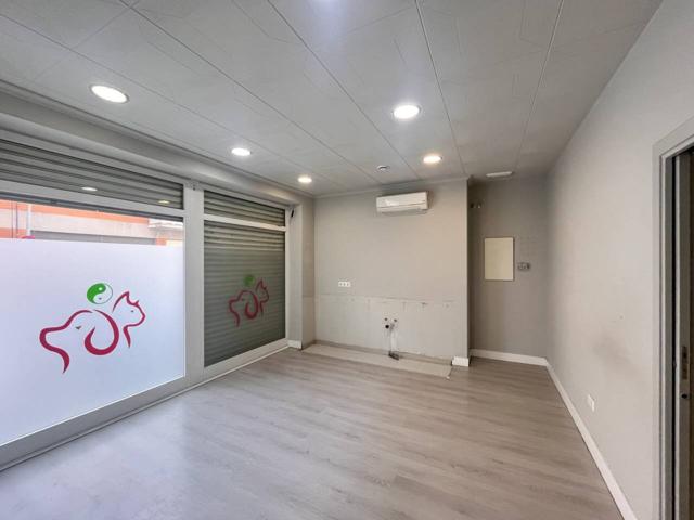 Alquiler de local comercial en Caldes de Montbui photo 0