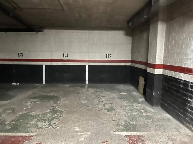 Parking Nº 15 en alquiler en Centre photo 0