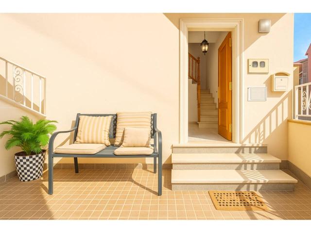 ADOSADO ESQUINERO EN VENTA photo 0