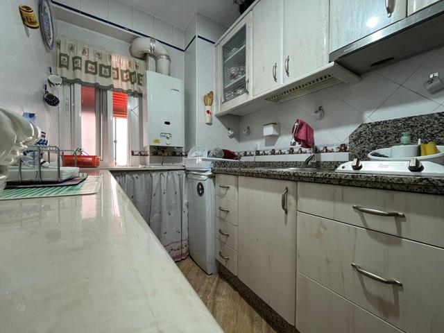 Piso en venta en San Juan de Aznalfarache, Barrio Alto photo 0