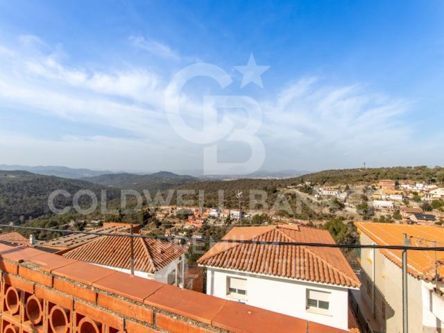 Casa En venta en Sant Cugat Del Vallès photo 0