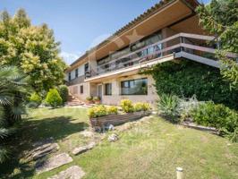 Casa En venta en Cerdanyola Del Vallès photo 0