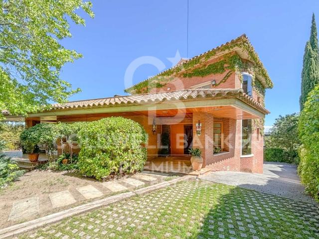 Casa En venta en Sant Cugat Del Vallès photo 0