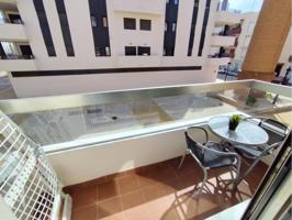 ¡SE VENDE MAGNÍFICO PISO EN TORRE DEL MAR! photo 0