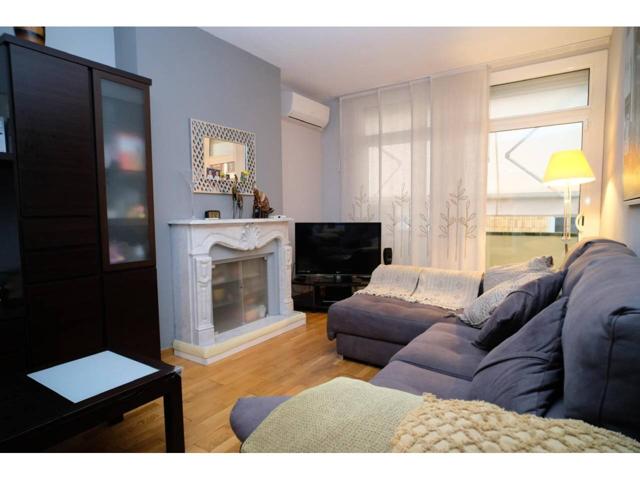 Piso en venta en La Vila de Gràcia(08012) photo 0