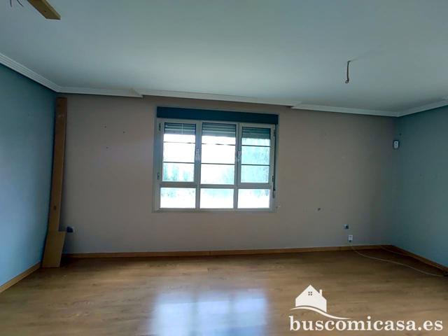 Vivienda de dos habitaciones, sin amueblar, Linares. photo 0