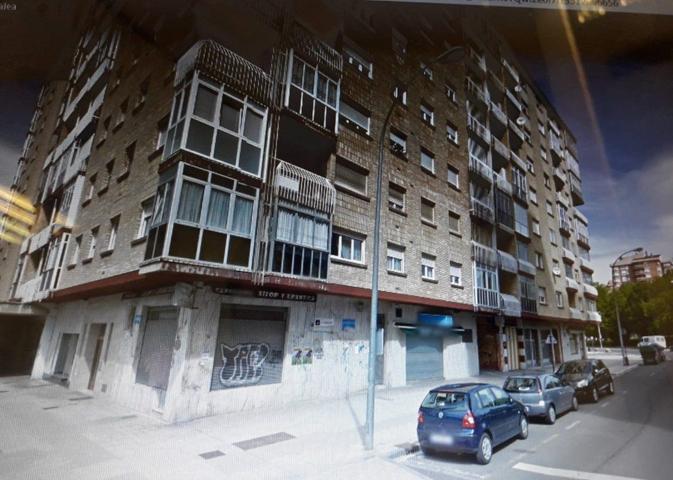 LOCAL COMERCIAL EN CALLE VICENTE ALEIXANDRE DE VITORIA photo 0