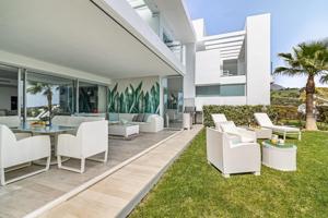 NUEVO PISO 2 dorm. en PLANTA BAJA con AMPLIO JARDÍN PRIVADO, piscinas y PLAYAS ARTIFICIALES!!! photo 0