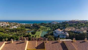 PISO 2 Dorm. Amplia Terraza en Golf Torrequebrada con VISTAS AL MAR!! photo 0