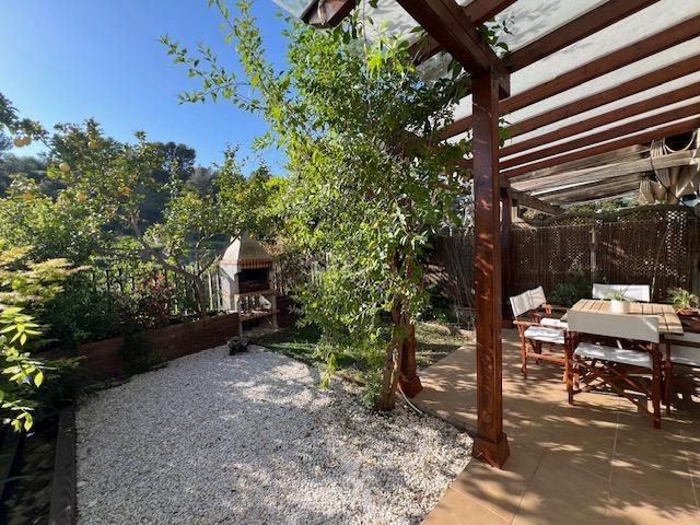 CASA ADOSADA EN SALOMÓ ( TARRAGONA) photo 0