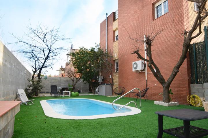 Unifamiliar Pareada En venta en Albarrosa, Viladecans photo 0