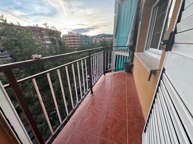 Piso en el centro de Gavà - Les Colomeres photo 0