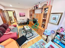 SE VENDE AMPLIO APARTAMENTO CON PLAZA DE GARAJE EN ALEJANDRO PEDROSA,O VINTEUN.REF 1268 photo 0