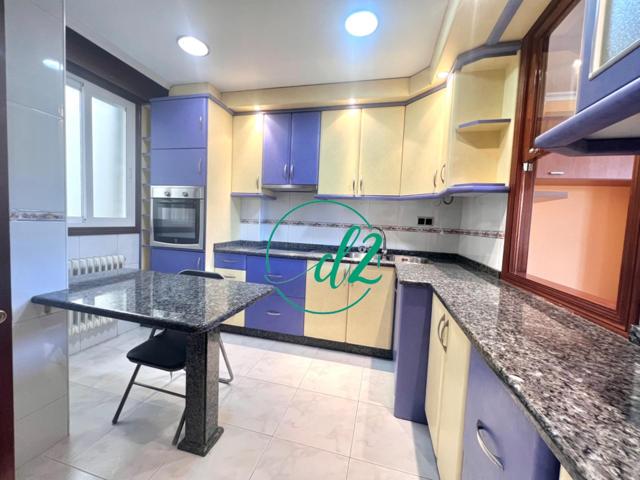 SE VENDE LUMINOSO APARTAMENTO DUPLEX CON PLAZA DE GARAJE EN A VALENZA. REF1380 photo 0