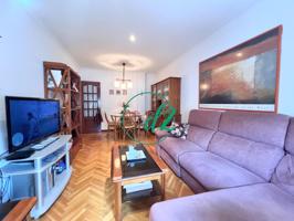 SE VENDE AMPLIO DUPLEX CON PLAZA DE GARAJE EN A VALENZA. REF 1381 photo 0