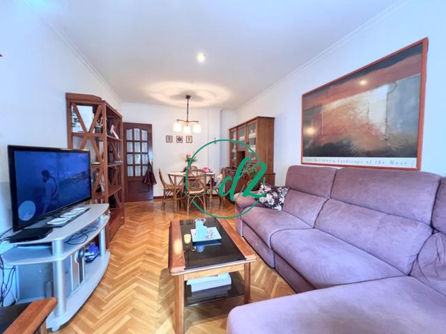 SE VENDE AMPLIO DUPLEX CON PLAZA DE GARAJE EN A VALENZA. REF 1381 photo 0