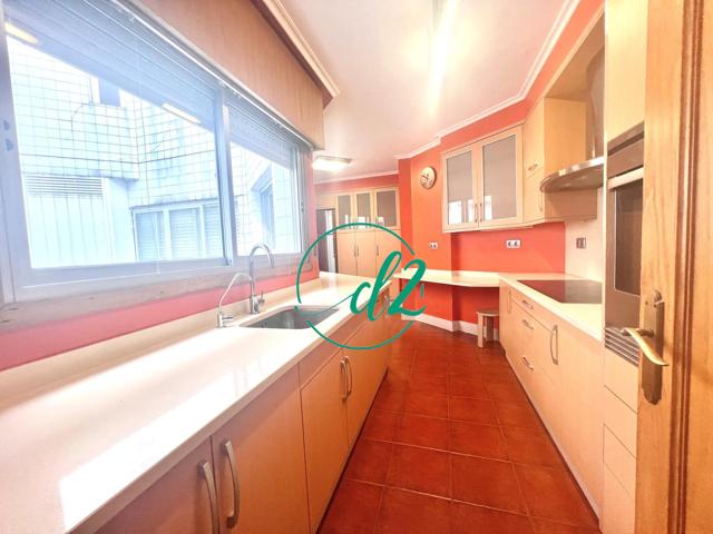 SE ALQUILA AMPLIO Y LUMINOSO PISO, CON CALEFACCION Y AGUA CALIENTE INCLUIDOS EN EN PRECIO, EN EL CENTRO DE LA CIUDAD. REF1386 photo 0