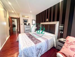 SE VENDE AMPLIO APARTAMENTO CON VISTAS PANORÁMICAS Y CÓMODA PLAZA DE GARAJE EN O COUTO.REF1392 photo 0