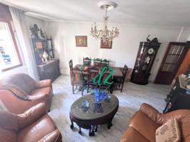 SE VENDE AMPLIO PISO COMPLETAMENTE EXTERIOR CON PLAZA DE GARAJE EN O COUTO. REF 1402 photo 0