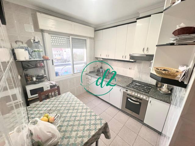 SE VENDE 2º PISO SIN ASCENSOR PARA ENTRAR A VIVIR EN A CARBALLEIRA. REF 1423 photo 0