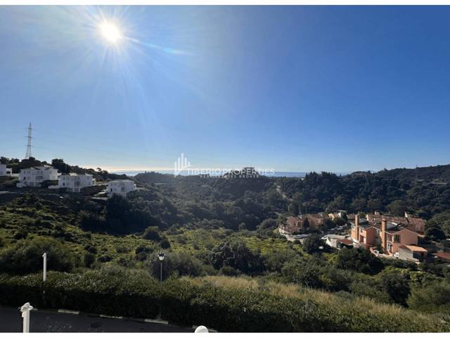 Dúplex con Vistas al Mar – Una Oportunidad de Inversión Única! photo 0