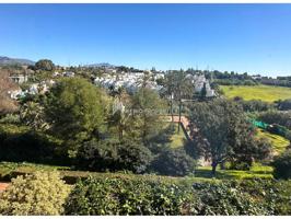 Apartamento en Estepona Este – Un Refugio Mediterráneo photo 0