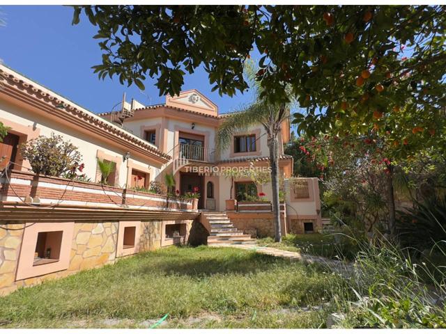 Finca rústica espectacular en venta – New Golden Mile, Estepona photo 0