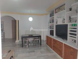 Oportunidad Única: Amplia y Luminosa Vivienda Cerca del Orquidario y la Playa – Estepona Centro photo 0