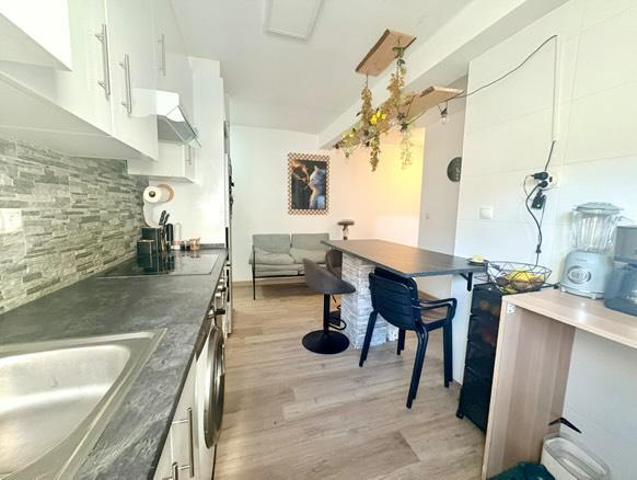 Piso en Gregorio Marañón, Oviedo photo 0